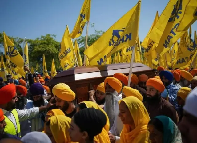 ဆစ်ခ်ဘာသာရေးခေါင်းဆောင်ရဲ့နာရေး