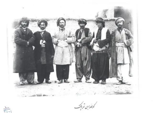 عکس‌های منتشر شده از آلبوم قاجاری کاخ گلستان