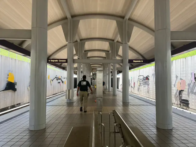 Estación Jardines del Tren Urbano en Bayamón, Puerto Rico