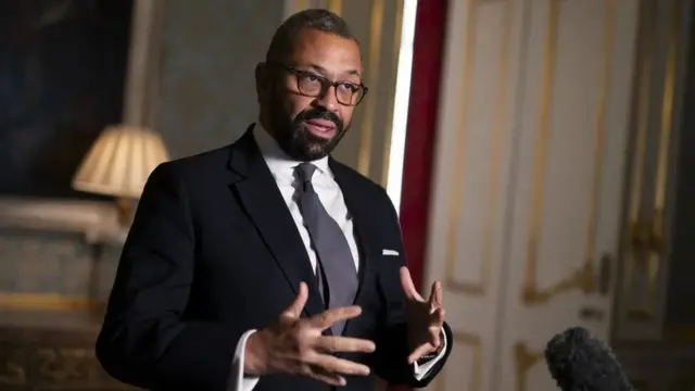 Xoghayaha arrimaha gudaha Boqortooyada UK James Cleverly