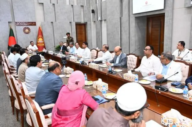 প্রধানমন্ত্রীর সভাপতিত্বে হওয়া এক সভায় বিন্না ঘাস নিয়ে আলোচনা হয়েছে বলে জানিয়েছে প্রধানমন্ত্রীর কার্যালয়