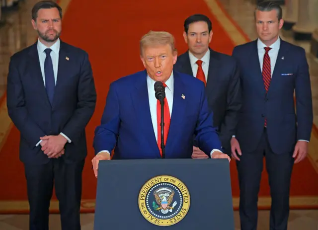 Президент США Дональд Трамп, віцепрезидент США Джей Ді Венс, держсекретар США Марко Рубіо та міністром оборони США Піт Гегсет