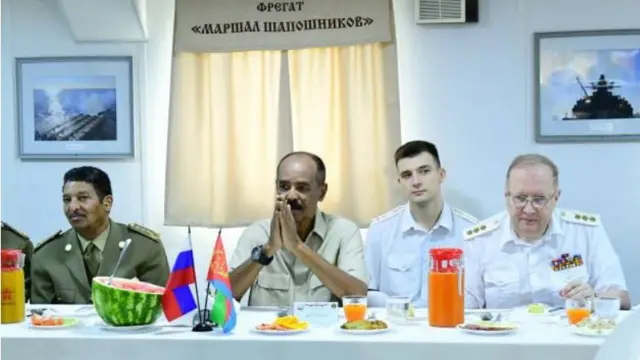 ፕረዚደንት ኢሳይያስ ምስ ኣዘዝቲ ሓይሊ ባሕሪ ሩስያ