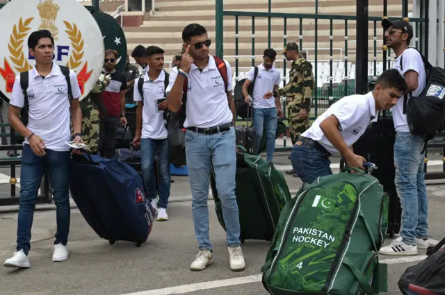 பாகிஸ்தான் அணியை தயார் செய்யும் தமிழர்