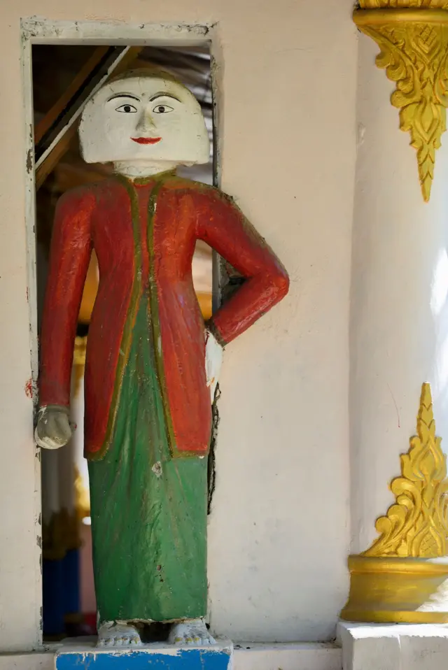 မြောက်ဦး မင်္ဂလာမာရ်အောင်စေတီက ရှေးခေတ်အစောင့်ရုပ်