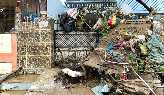 ఖమ్మంలోని ఓ ఇల్లు