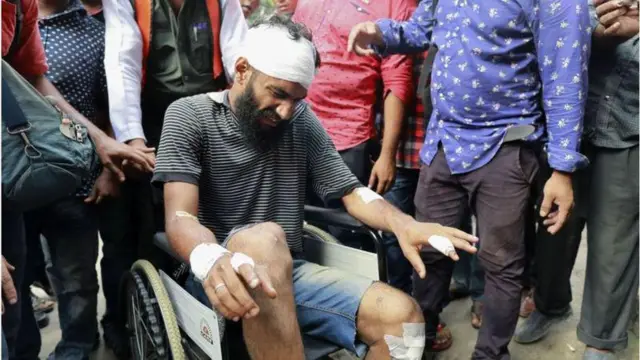 পেশাগত দায়িত্ব পালন করতে গিয়ে নির্যাতনের শিকার এক সাংবাদিক(ফাইল ফটো)