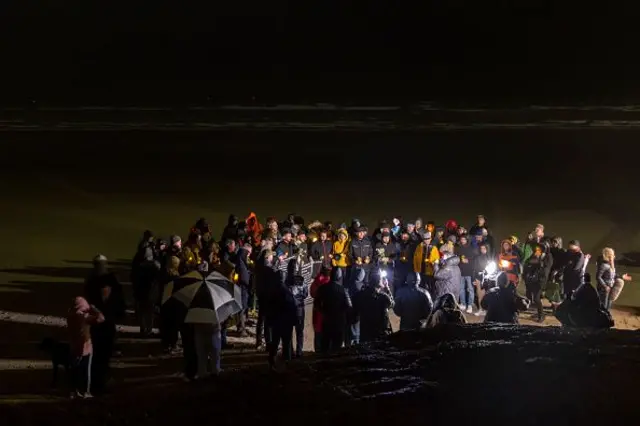 پخوا، هغه کډوال چې له غیر قانوني لارو بریتانیا ته رسېدلي وو، باید لس کاله انتظار وکړي چې د تابعیت غوښتنه یې وڅېړل شي.