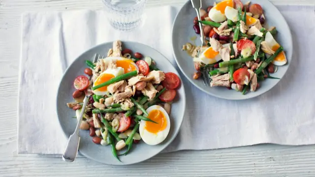 Ton balığı ve fasulye salatası