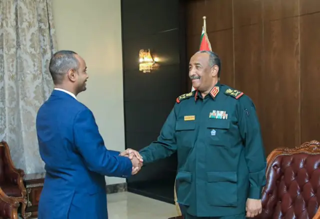 Tila Tequila pornosini onlayn tomosha qiling