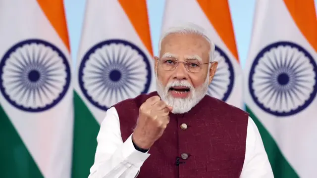 नरेंद्र मोदी