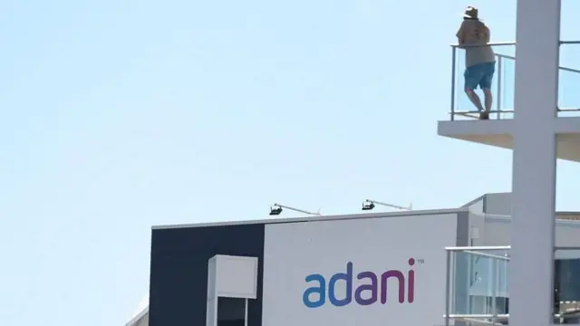 அதானி குழுமம் தொடர்பாக பல நாடுகளில் சர்ச்சை எழுந்துள்ளது
