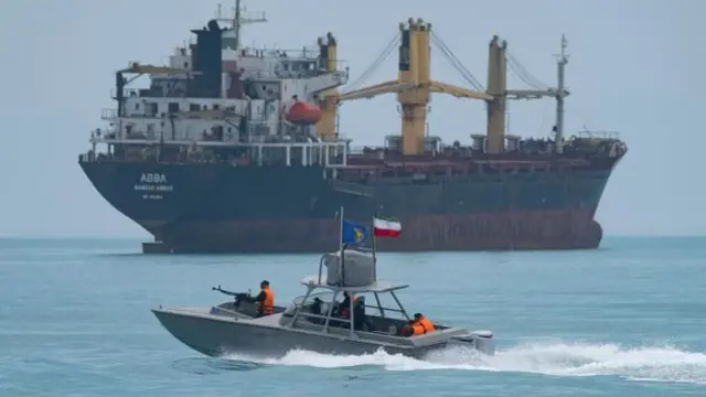 হরমুজ প্রণালীর নিয়ন্ত্রণ এখন ইসলামিক রেভোলিউশনারি গার্ড কোরের হাতে