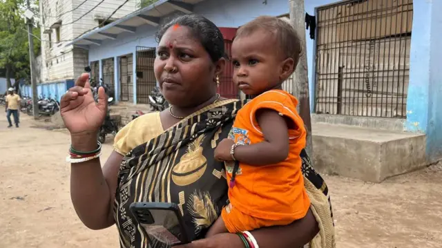 ममता देवी अपने ससुर की तलाश कर रही हैं