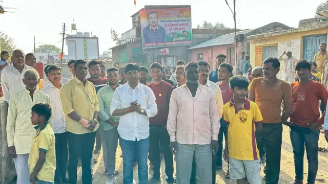 संदीप शेळके यांनी बुलडाणा जिल्ह्यात परिवर्तन रथयात्रा काढली आहे.