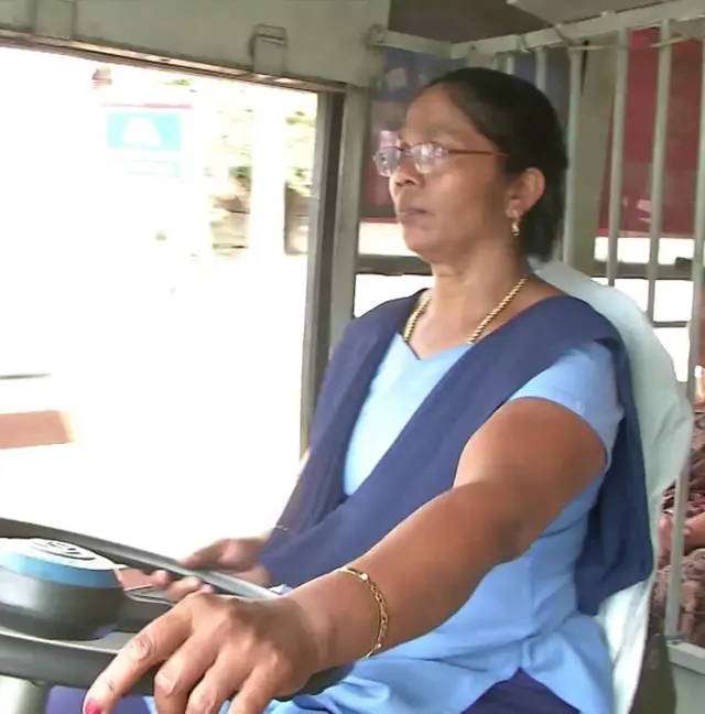 பெண்கள், பேருந்து ஓட்டுநர், அரசு வேலை 