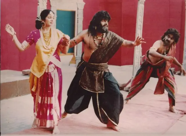 રાજૂ બારોટ, રંગભૂમિ, થિયેટર, ગુજરાત, નાટ્યકાર, બીબીસી ગુજરાતી 