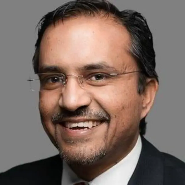 डॉ. महारुफ सांगतात, "रमजानचा उपवासामुळे स्नायूंना शक्ती मिळते आणि वजन कमी होण्यासही मदत होते."