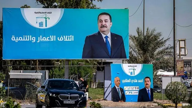 بیلبوردهایی از محمد شیاع سودانی در خیابان نصب شده