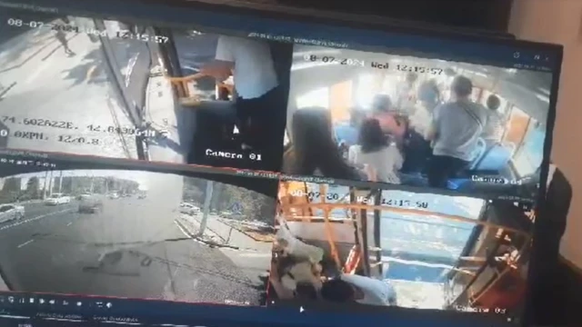 Кырсыкка кабылган автобус