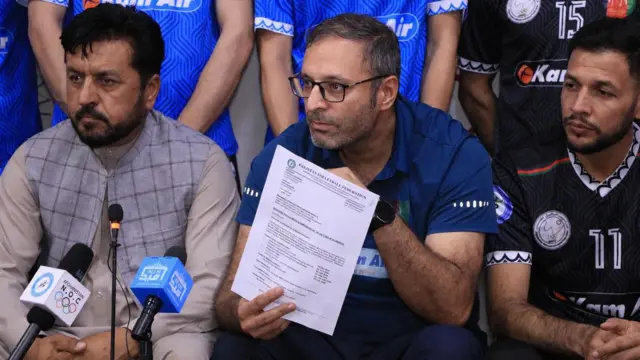 نشست خبری مسئولان و اعضای تیم والیبال افغانستان