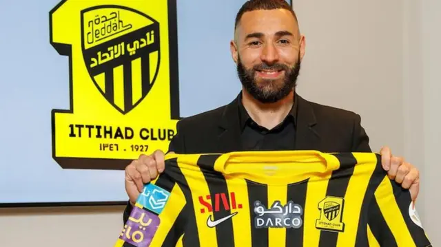 کریم بنزما، برنده توپ طلا ، یکی از مطرحترین بازیکنانی است که به عربستان سعودی رفته است