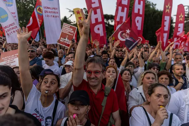 بازداشت اکرم امام‌اوغلو، شهردار استانبول و چهره مخالف اردوغان، بزرگ‌ترین اعتراض‌های سال‌های اخیر ترکیه را در پی داشت