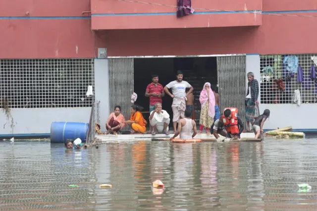 বাংলাদেশের পূর্বাঞ্চলীয় বিভিন্ন জেলায় নজিরবিহীন বন্যা। 