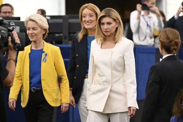 Ursula von der Leyen ve Olena Zelenska