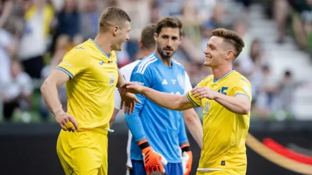 Віктор Циганков і Артем Довбик 