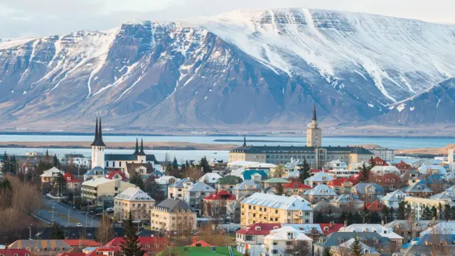 Vista aérea de Reykjavik, capital da Islândia