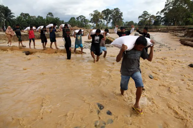 Korban banjir Sumatra Utara