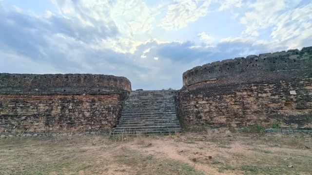 கமுதி கோட்டை, ராமநாதபுரம் கோட்டை, தமிழக கோட்டைகள், கோட்டை வரலாறு