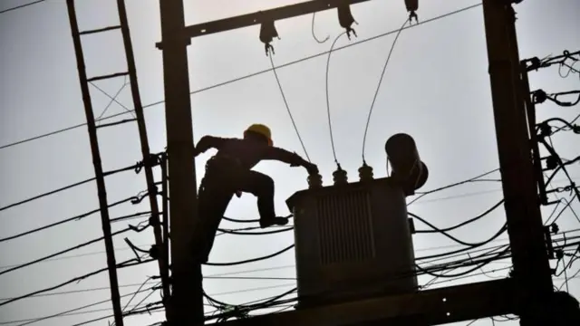 বিদ্যুতের দাম কয়েকদফায় বাড়ানো হলেও সরবরাহ স্বাভাবিক হয়নি