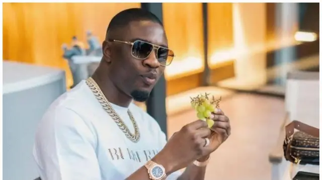 Ponle 'Mr Woodberry '