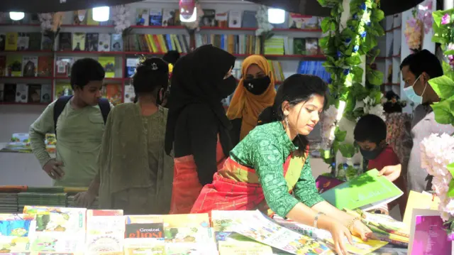 একুশে বইমেলা