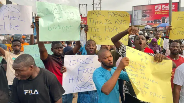 Ngagharịiwe megide ọtanisi nrị n'Ibadan