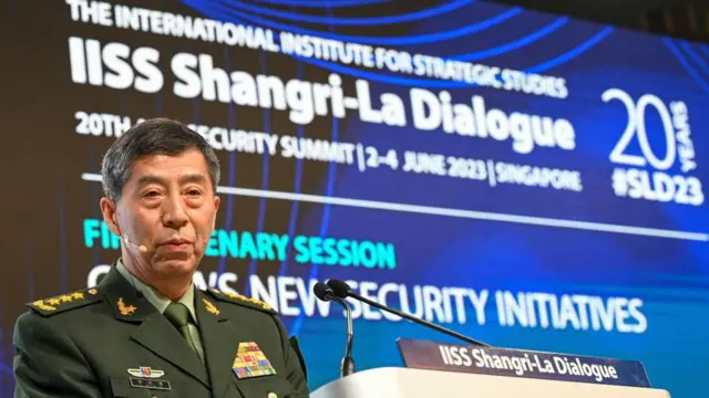 शांगरी-ला डायलॉग में बोलते हुए चीन के रक्षा मंत्री ली शांगफु 