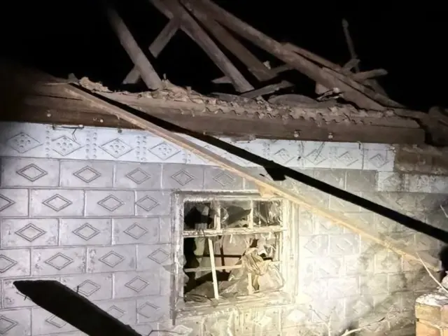 Зруйнований будинок 