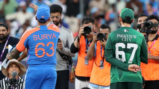 سلمان آغا، سوریا کمار یادیو