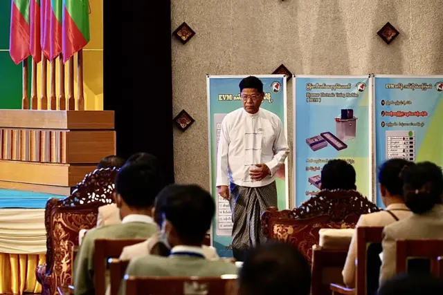 UEC ဥက္ကဋ္ဌ ဦးသိန်းစိုး