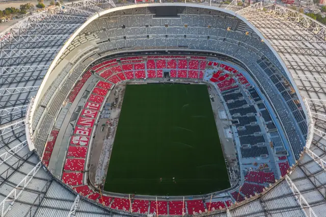 Una vista del campo y las tribunas del Estadio Azteca en 2026