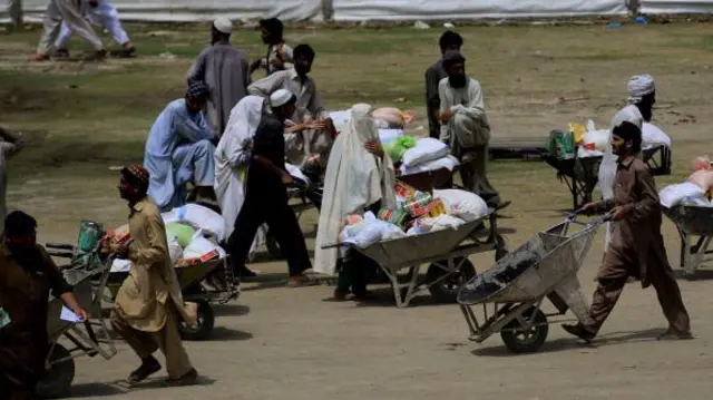 بے گھر افراد