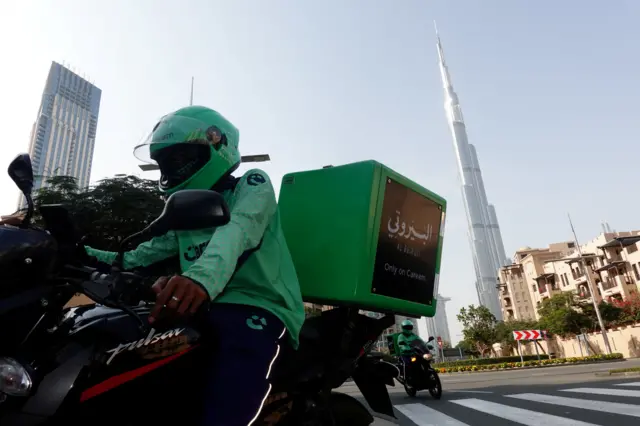 મધ્યપૂર્વ યુદ્ધ, અમેરિકા-ઇઝરાયલ અને ઈરાન યુદ્ધ, દુબઈ ઉપર ડ્રોન અને મિસાઇલ હુમલા, દુબઈને નુકસાન થશે, દુબઈ પર્યટન સ્થળ, બીબીસી ગુજરાતી આંતરરાષ્ટ્રીય સમાચાર,  