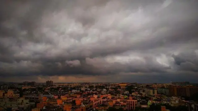 પ્રતીકાત્મક તસવીર