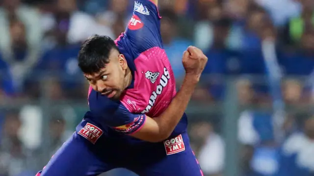 आवेश खान