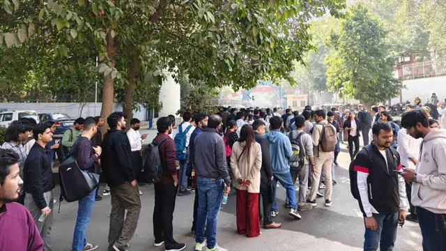 एआई समिट की शुरुआत में लोगों ने अव्यवस्था से जुड़ी कई शिकायतें कीं