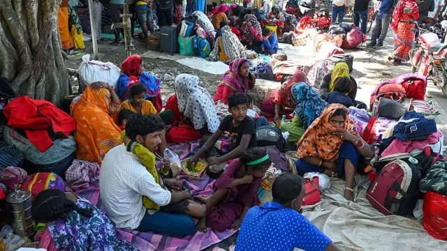 এসআইআর শুরু হওয়ার পরে অনেক বাংলাদেশি, যারা অবৈধভাবে ভারতে থাকতেন, তারা নিজেদের দেশে ফিরে গেছেন - ফাইল ছবি