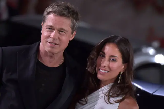 Brad Pitt yang asli bersama pacar barunya, Ines de Ramon