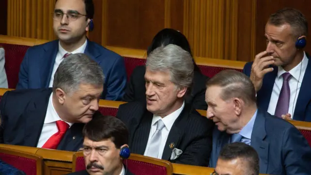 Українські президенти Петро Порошенко, Віктор Ющенко і Віктор Кучма на інавгурації Володимира Зеленського у Верховній Раді в 2019 році